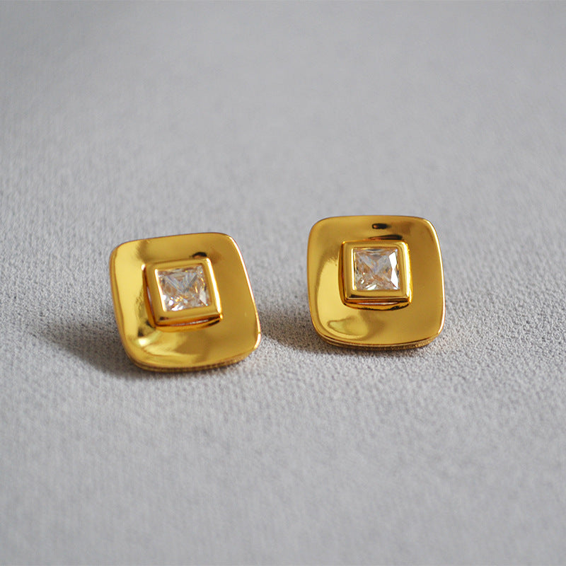 Vintage Handmade Gold Earring