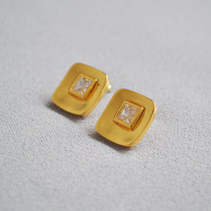Vintage Handmade Gold Earring