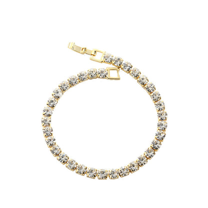 Classic Gold Bracelet with Timeless Appeal