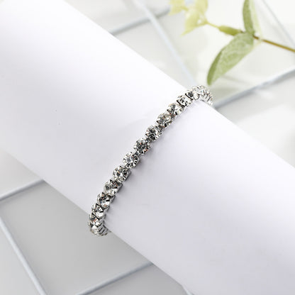 Classic Gold Bracelet with Timeless Appeal