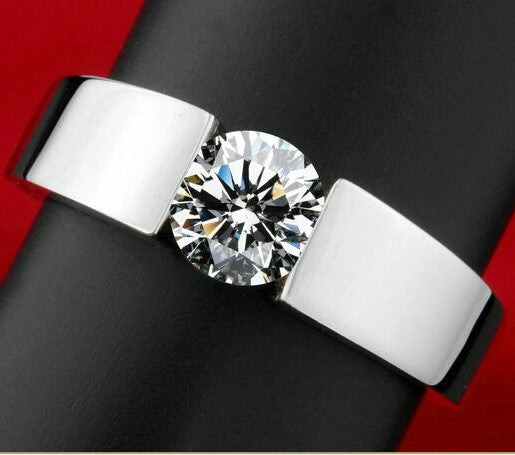 Classic Gold Ring with Timeless Appeal