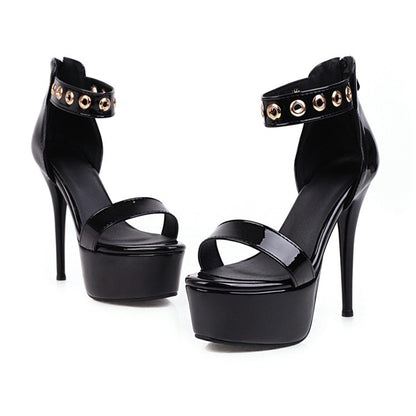 Graceful Orthopedic Sandals for Modern Look