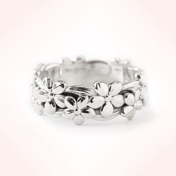 Beautiful Gold Ring with Unique Style