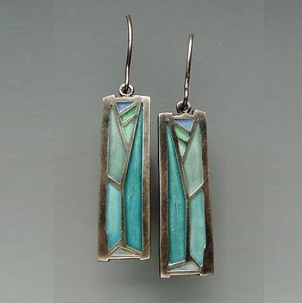 Elegant Silver Earring for Every Occasion