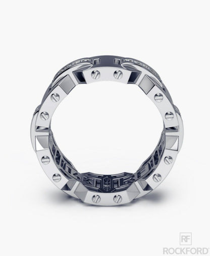 Classic Gold Ring with Timeless Appeal
