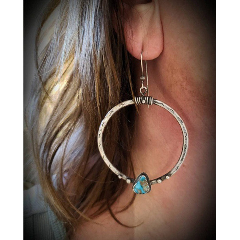Elegant Silver Earring for Every Occasion