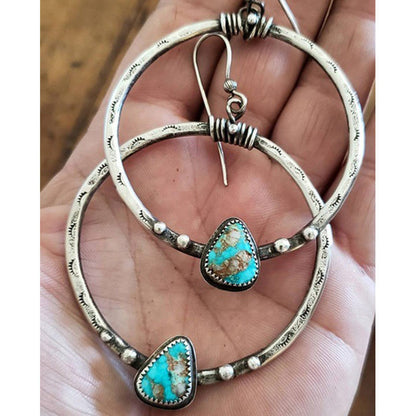 Elegant Silver Earring for Every Occasion