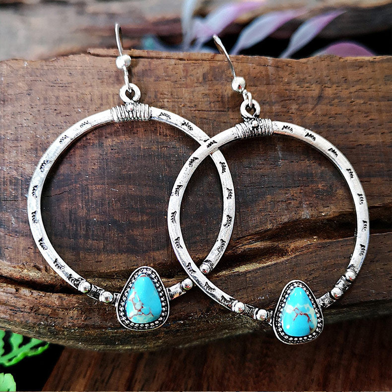 Elegant Silver Earring for Every Occasion
