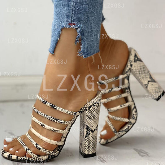 Graceful Orthopedic Sandals for Modern Look