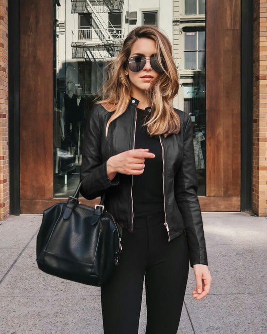 JO | Elegant zip jacket for women
