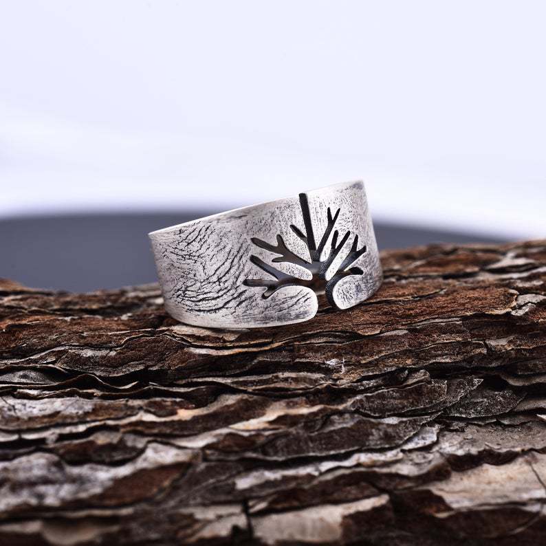 Stunning Ring for Daily Wear