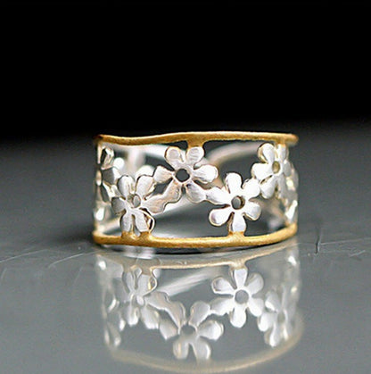 Stunning Gold Ring for Daily Wear