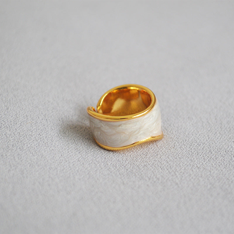 Beautiful Pearl Ring with Unique Style
