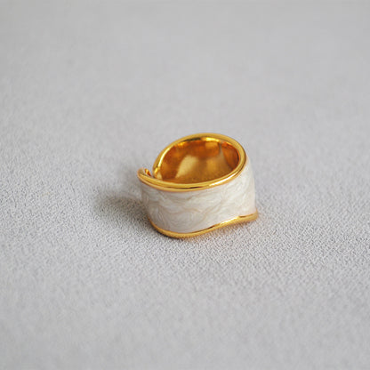 Beautiful Pearl Ring with Unique Style