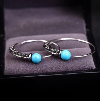 Charming Silver Earring for Any Occasion