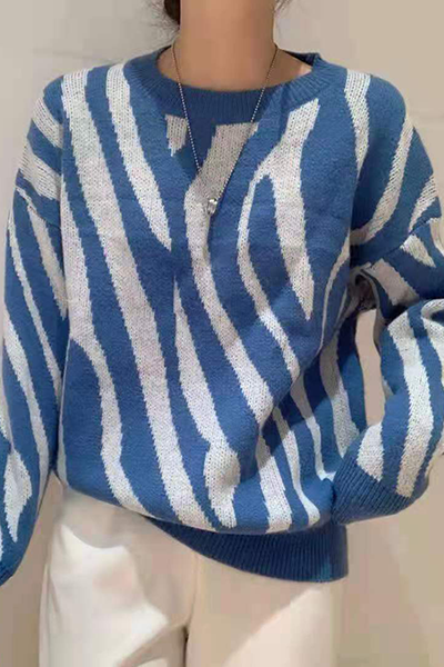 JO | Tailored and elegant winter top