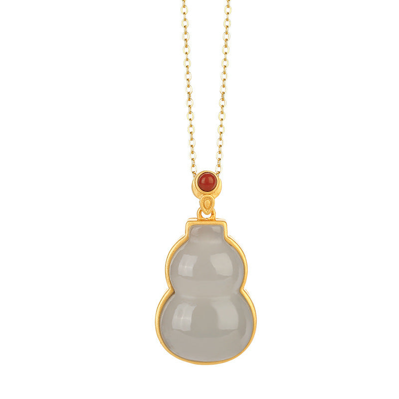 Romantic Silver Necklace for Special Moments