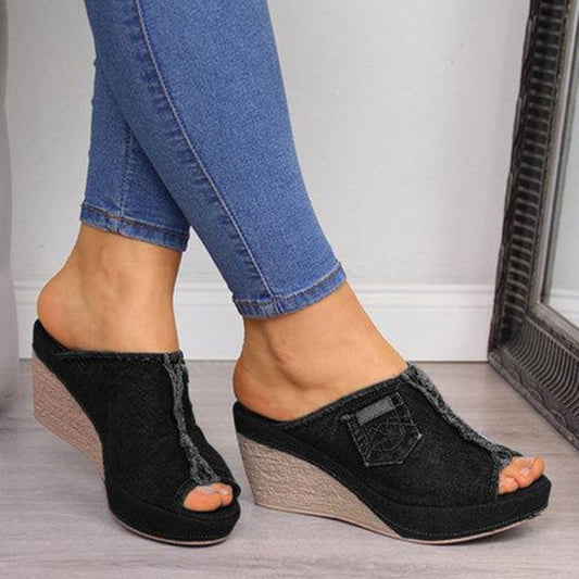 Beautifully Crafted Orthopedic Sandals