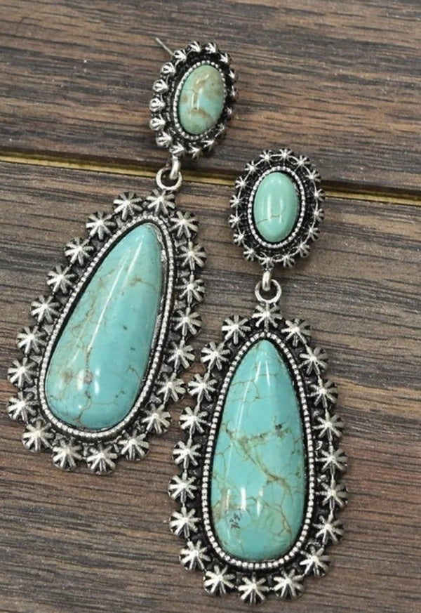 Stunning Silver Earring for Daily Wear