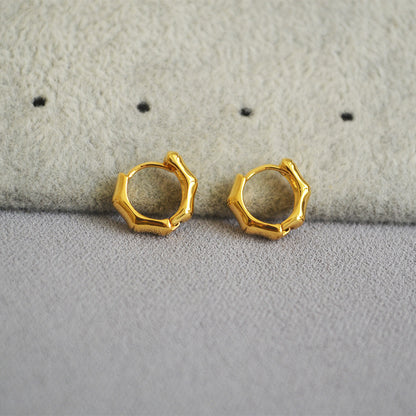 Elegant Gold Earring for Every Occasion