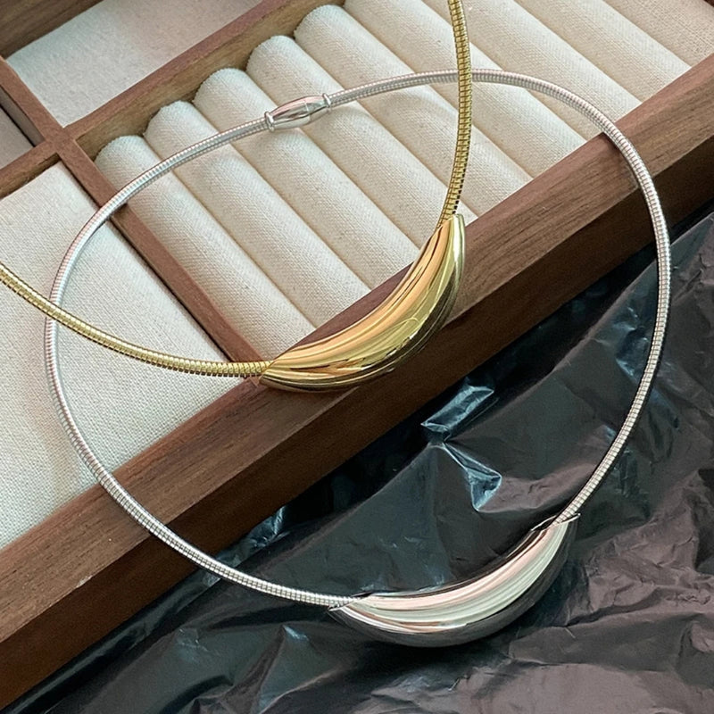 Stunning Gold Necklace for Daily Wear