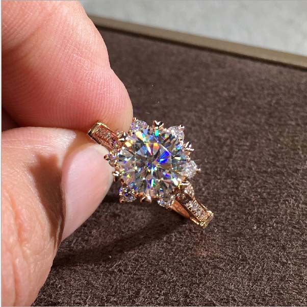 Charming Gold Ring for Any Occasion