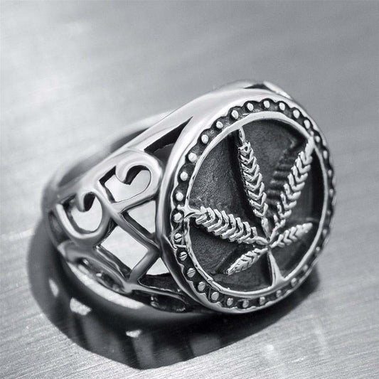 Beautiful Silver Ring with Unique Style