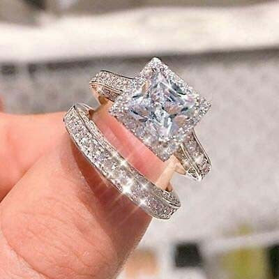 Beautiful Set with Unique Style