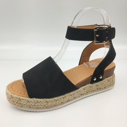 Beautifully Crafted Orthopedic Sandals