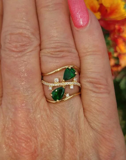 Romantic Gold Ring for Special Moments