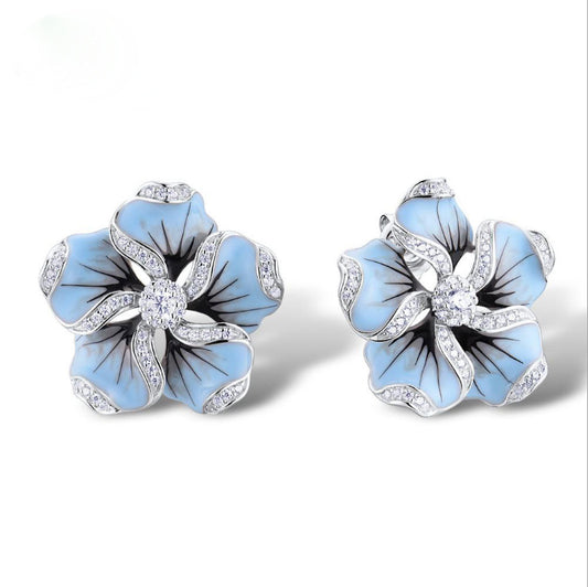 Classic Earring with Timeless Appeal
