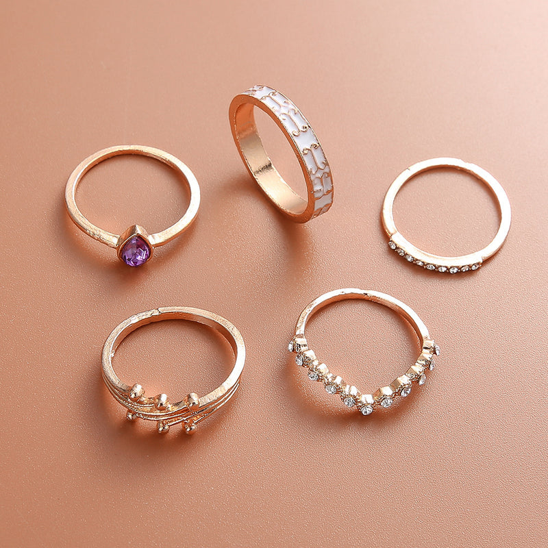 Beautiful Set with Unique Style