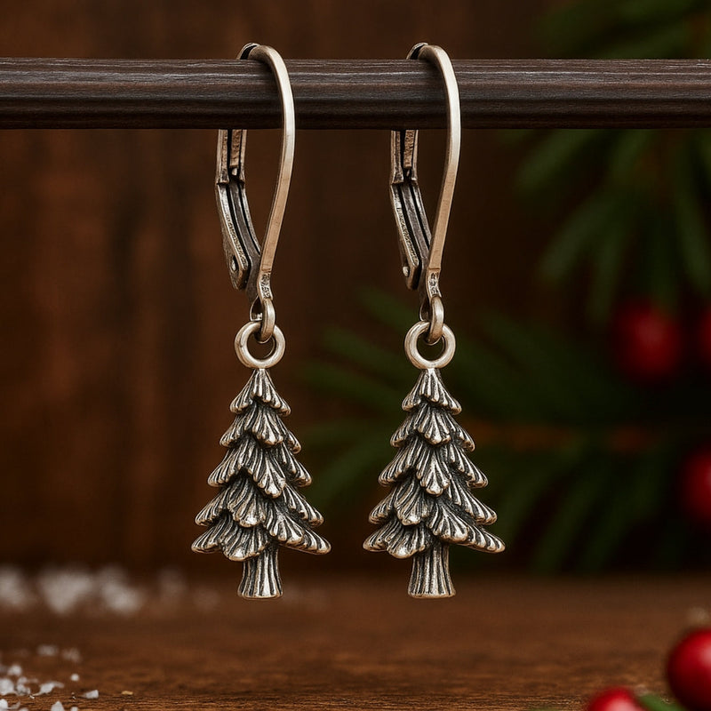 Charming Silver Earring for Any Occasion