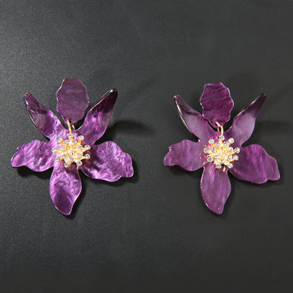 Classic Earring with Timeless Appeal