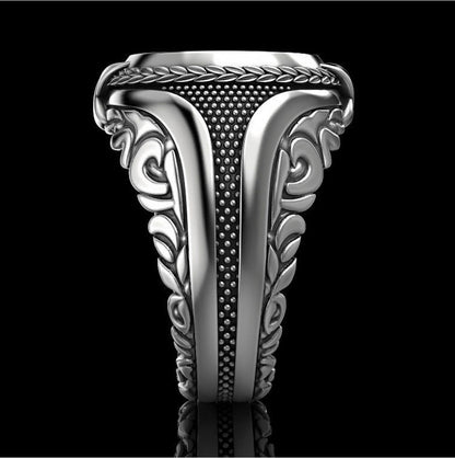 Classic Silver Ring with Timeless Appeal