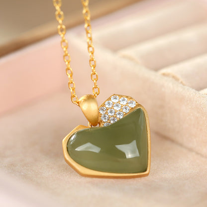 Stunning Gold Necklace for Daily Wear