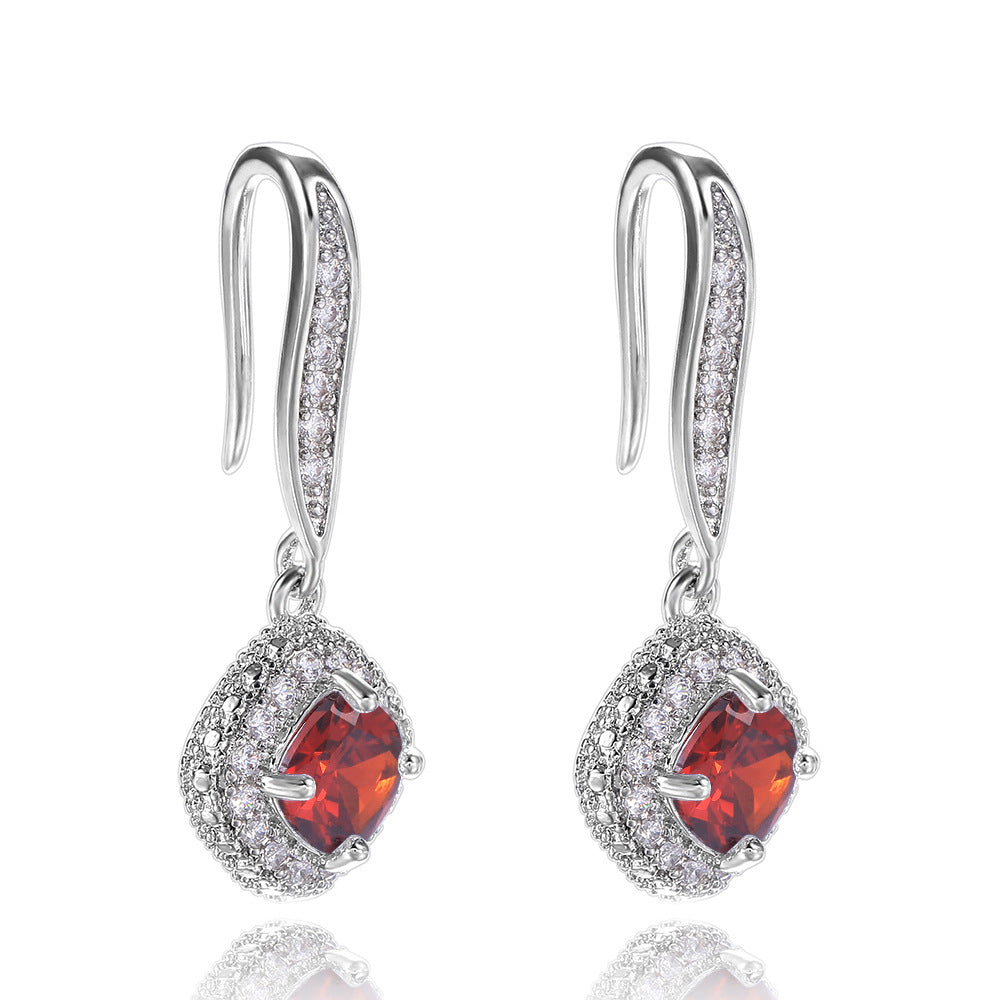 Charming Earring for Any Occasion