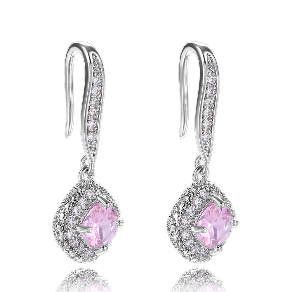 Charming Earring for Any Occasion