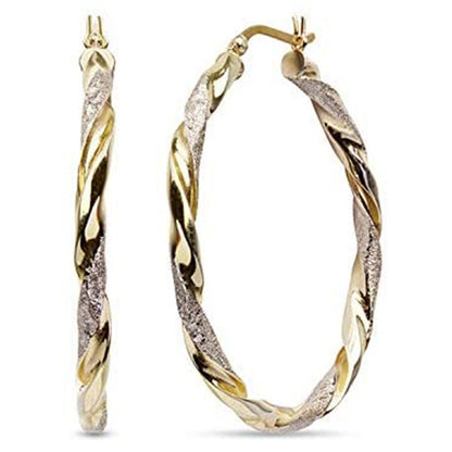 Romantic Gold Earring for Special Moments