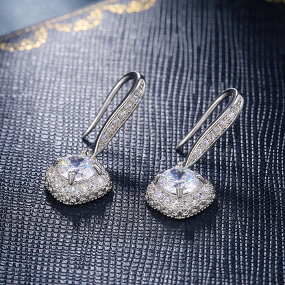 Charming Earring for Any Occasion