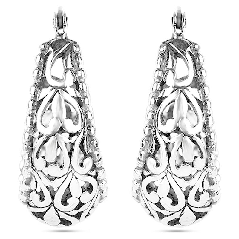 Charming Earring for Any Occasion