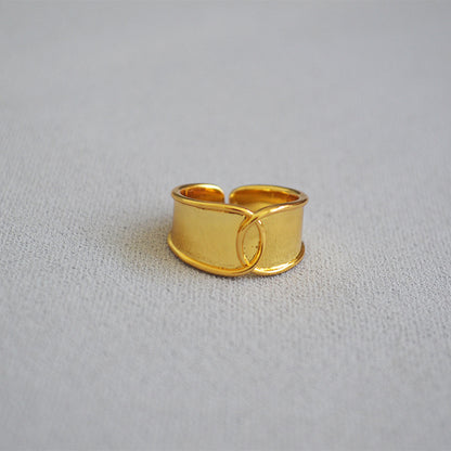 Romantic Gold Ring for Special Moments
