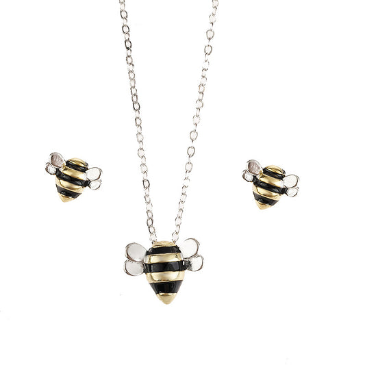 Beautiful Silver Necklace with Unique Style
