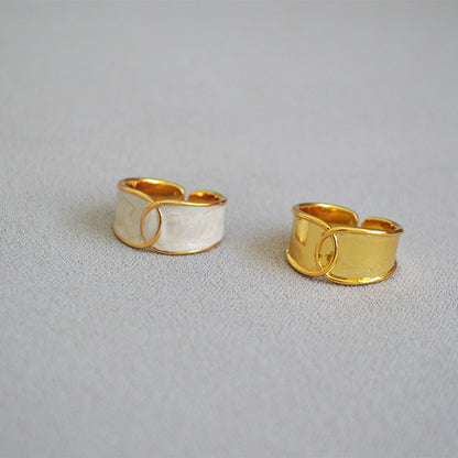 Romantic Gold Ring for Special Moments