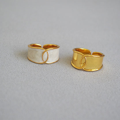 Romantic Gold Ring for Special Moments