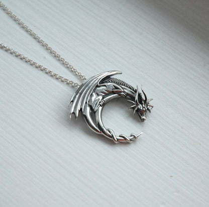 Romantic Necklace for Special Moments