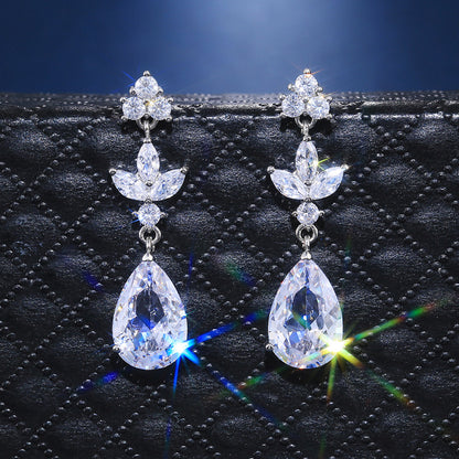 Romantic Silver Earring for Special Moments