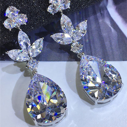 Romantic Silver Earring for Special Moments