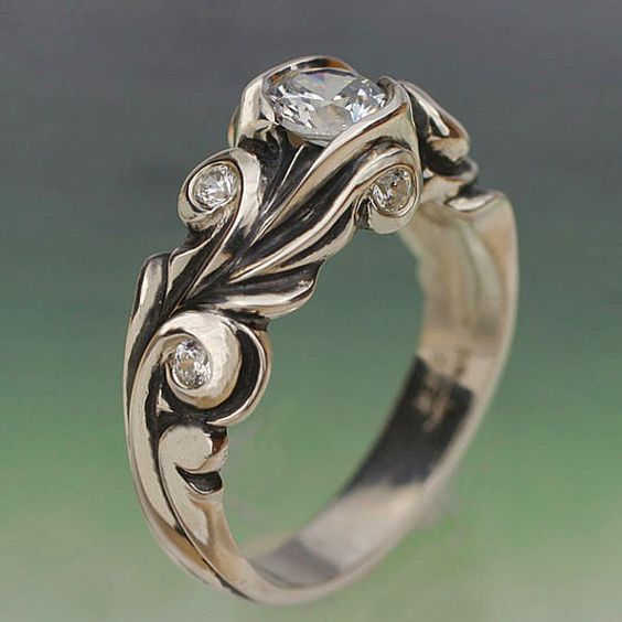 Classic Silver Ring with Timeless Appeal