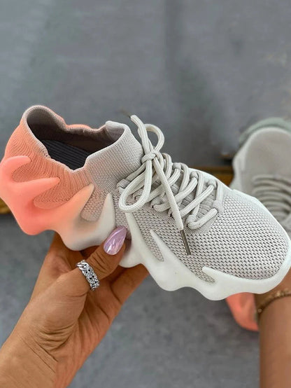 JO | Stylish and airy sneakers